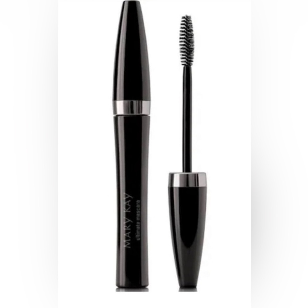 Mary Kay Black Ultimate Mascara .28 oz